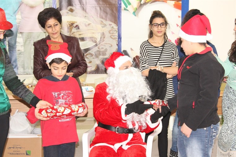La chaine des Amis presente Noel des eleves de l etude du soir